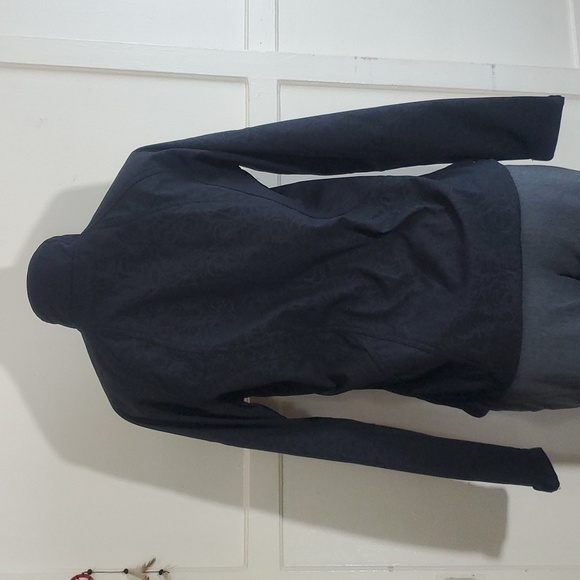 Double Diamond Black Floral Rose Zip Front Softshell Fleece Lined Jacket Size S - Picture 3 of 11